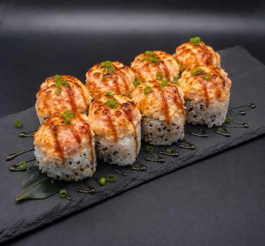 Salmon Lava Roll ( 8 Stück)